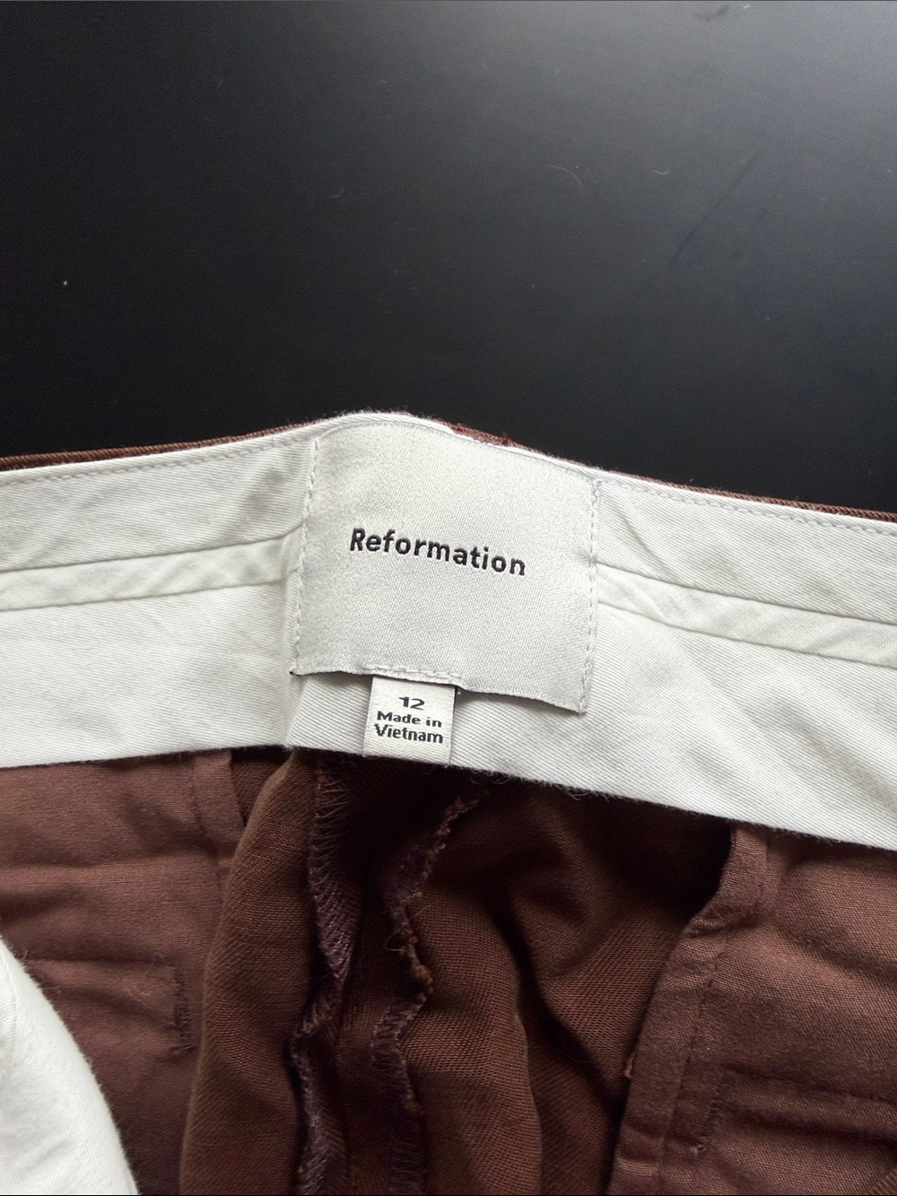 Reformation Gisele Low Rise Pants in Cafe 12 - Picture 5 of 6